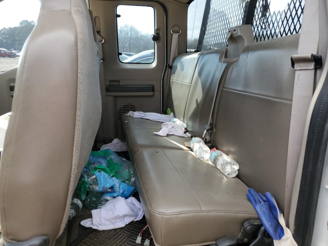 2008 Ford F250 - Image 10