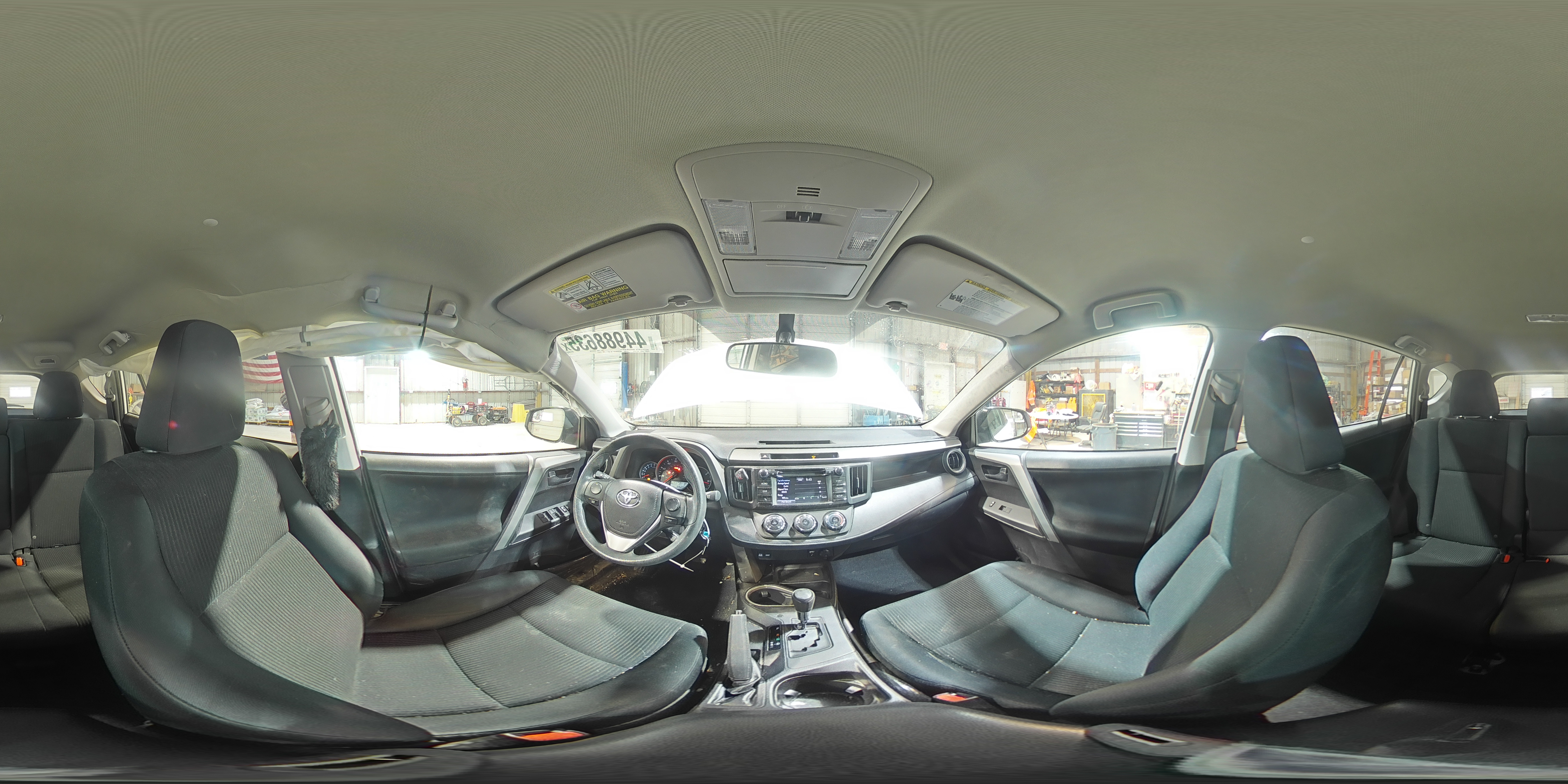 2016 Toyota RAV 4 - Image 14