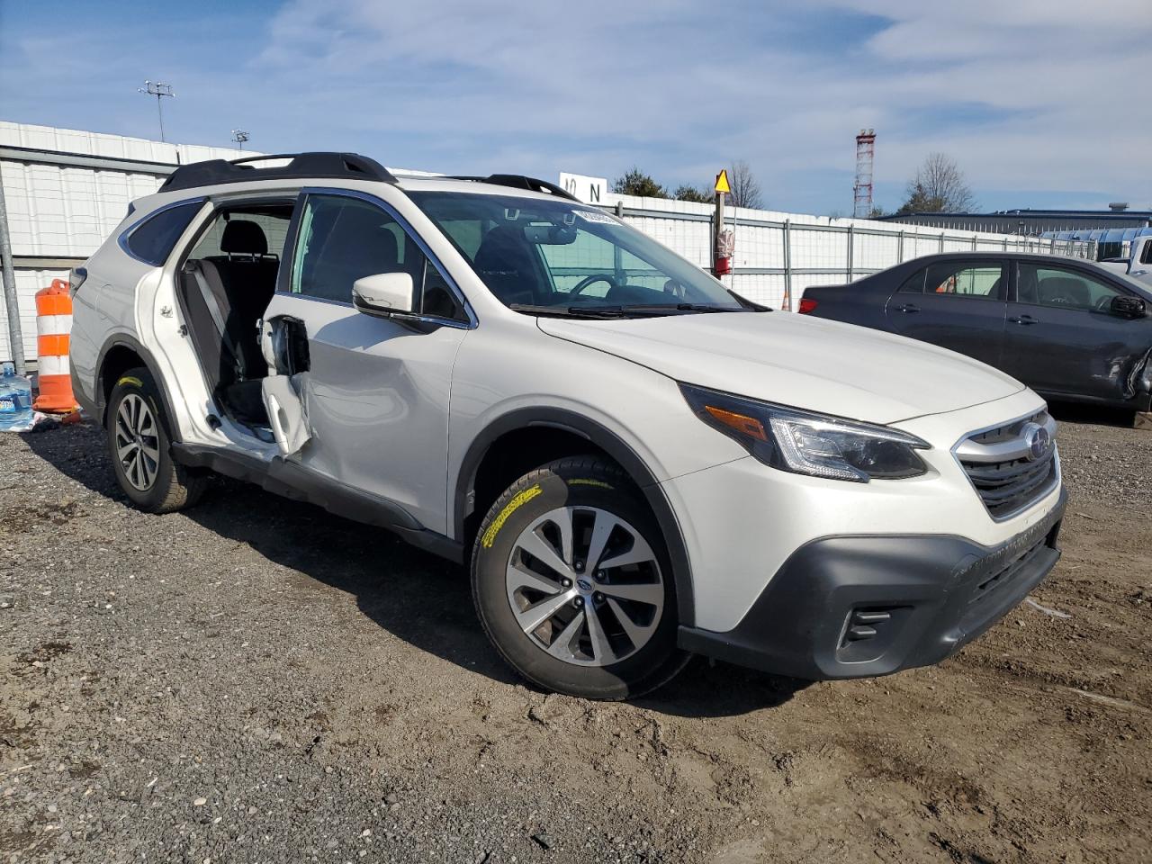 2020 Subaru Outback - Image 4