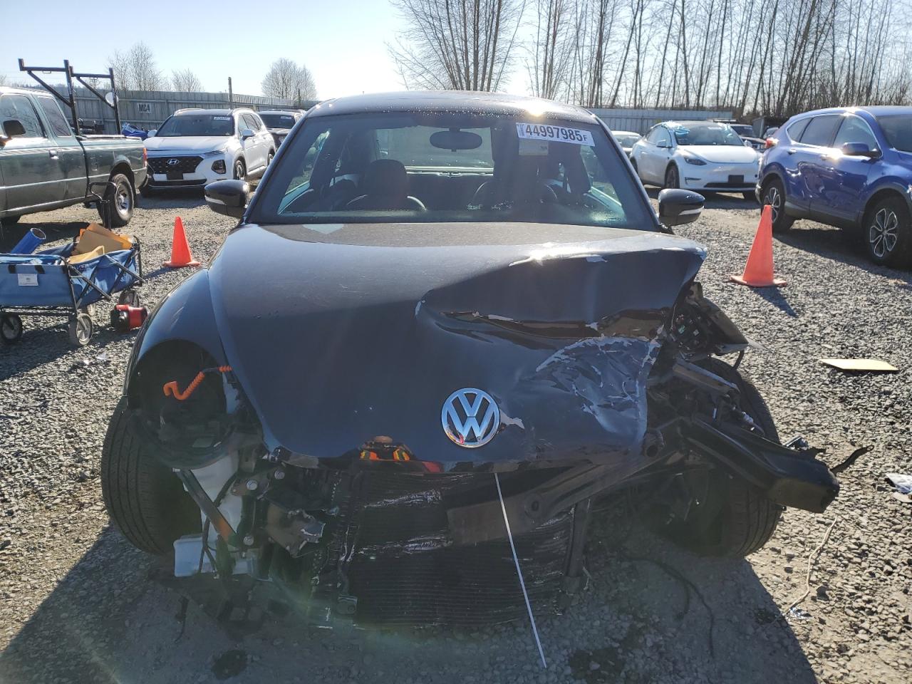 2013 Volkswagen Beetle - Image 5