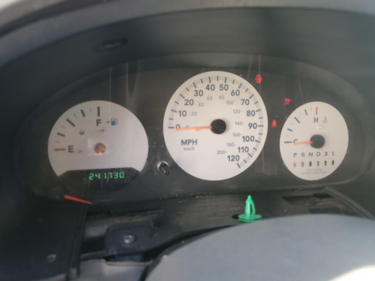 2005 Chrysler Town & Country - Image 9
