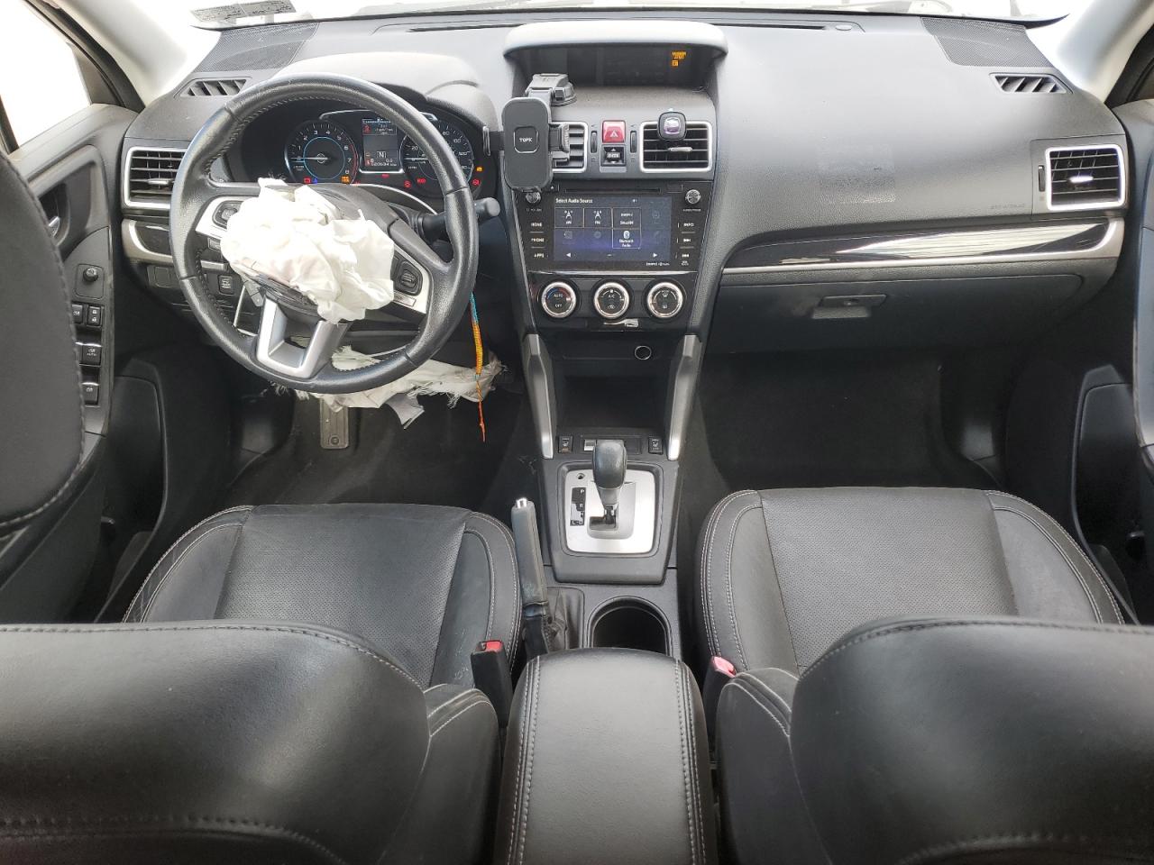 2017 Subaru Forester - Image 8