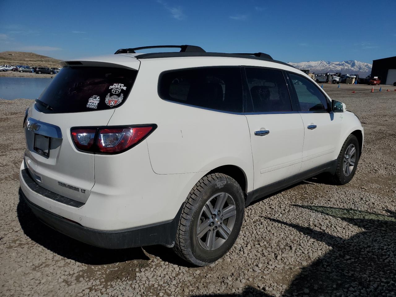 2015 Chevrolet Traverse - Image 3