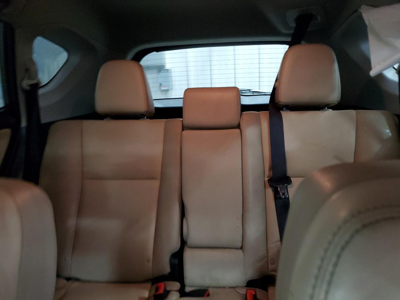 2015 Toyota RAV 4 - Image 10