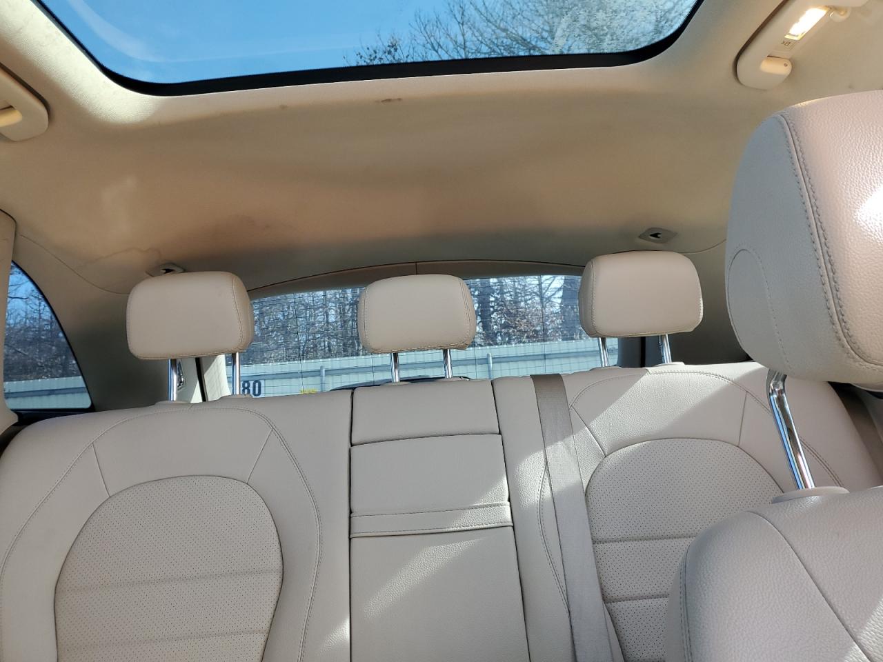 2020 Mercedes-Benz GLC - Image 10