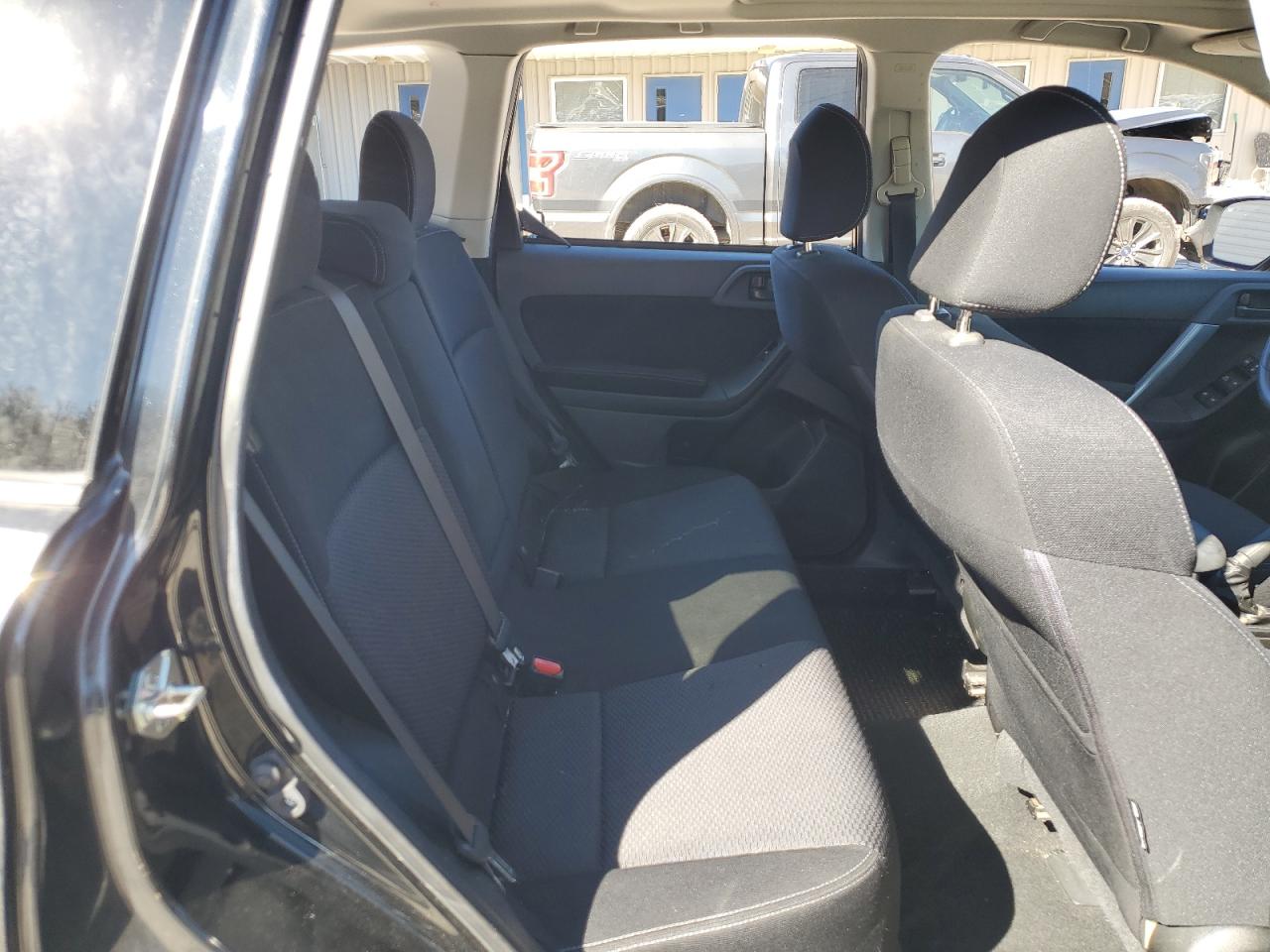 2015 Subaru Forester - Image 10