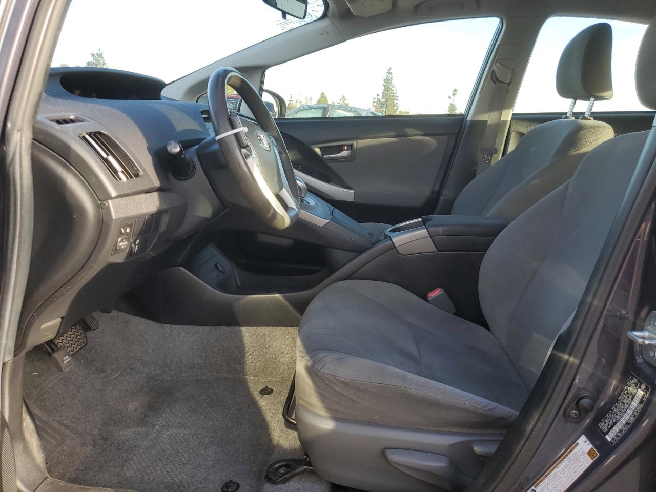 2014 Toyota Prius - Image 7