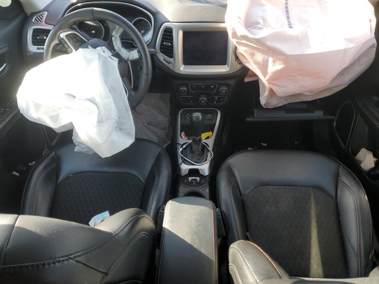 2018 Jeep Compass - Image 8