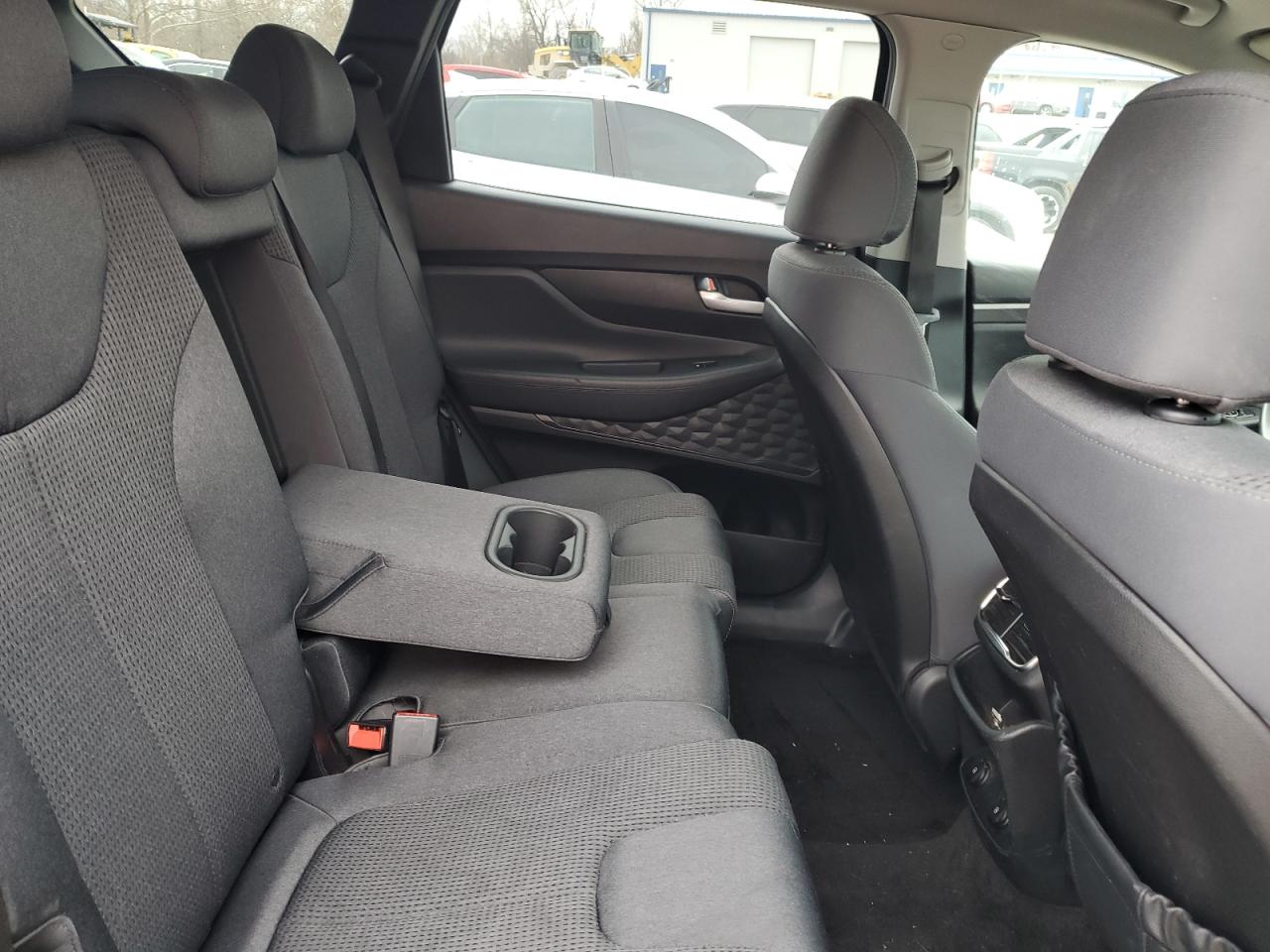 2019 Hyundai Santa Fe - Image 11