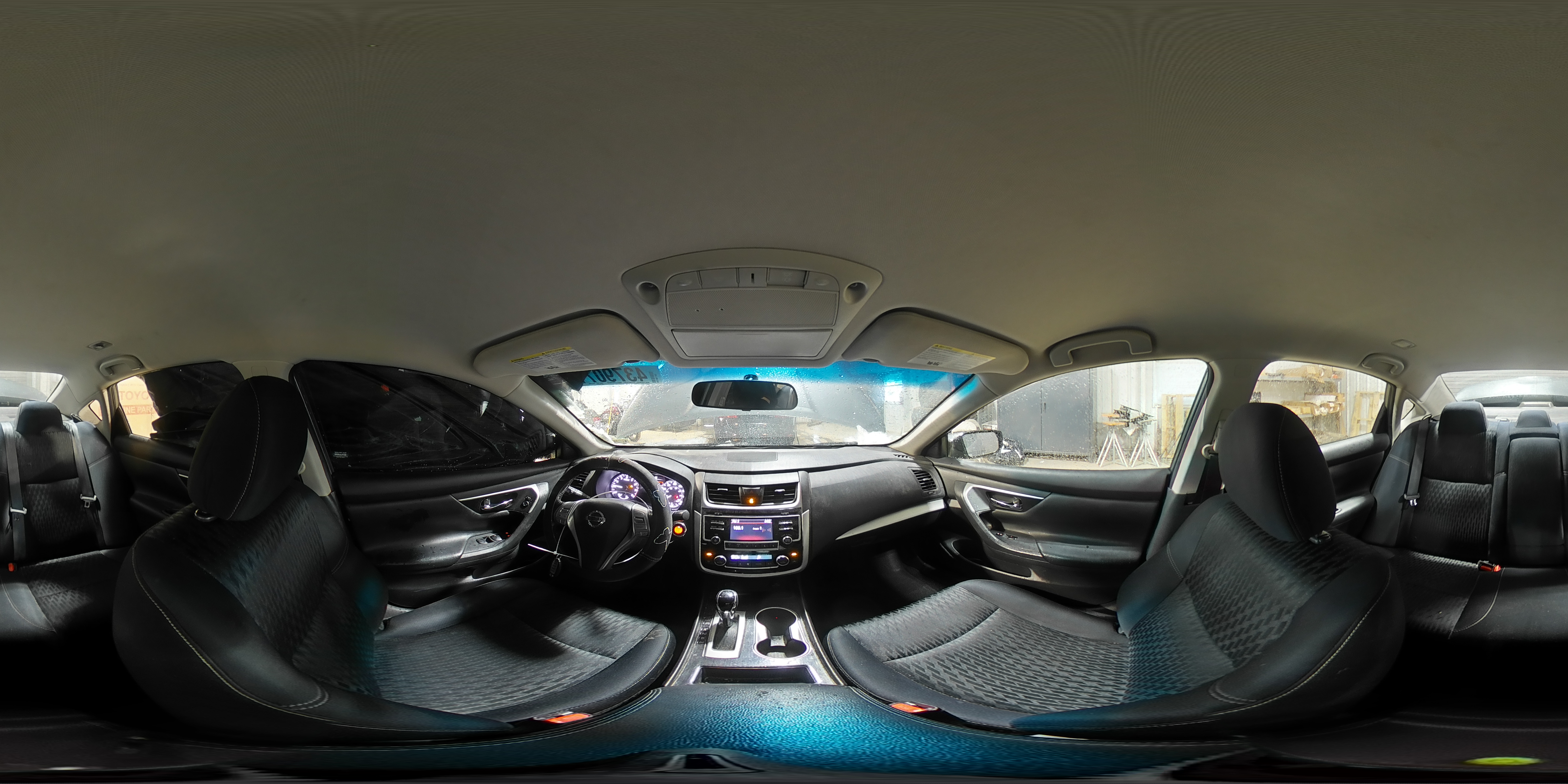 2018 Nissan Altima - Image 12