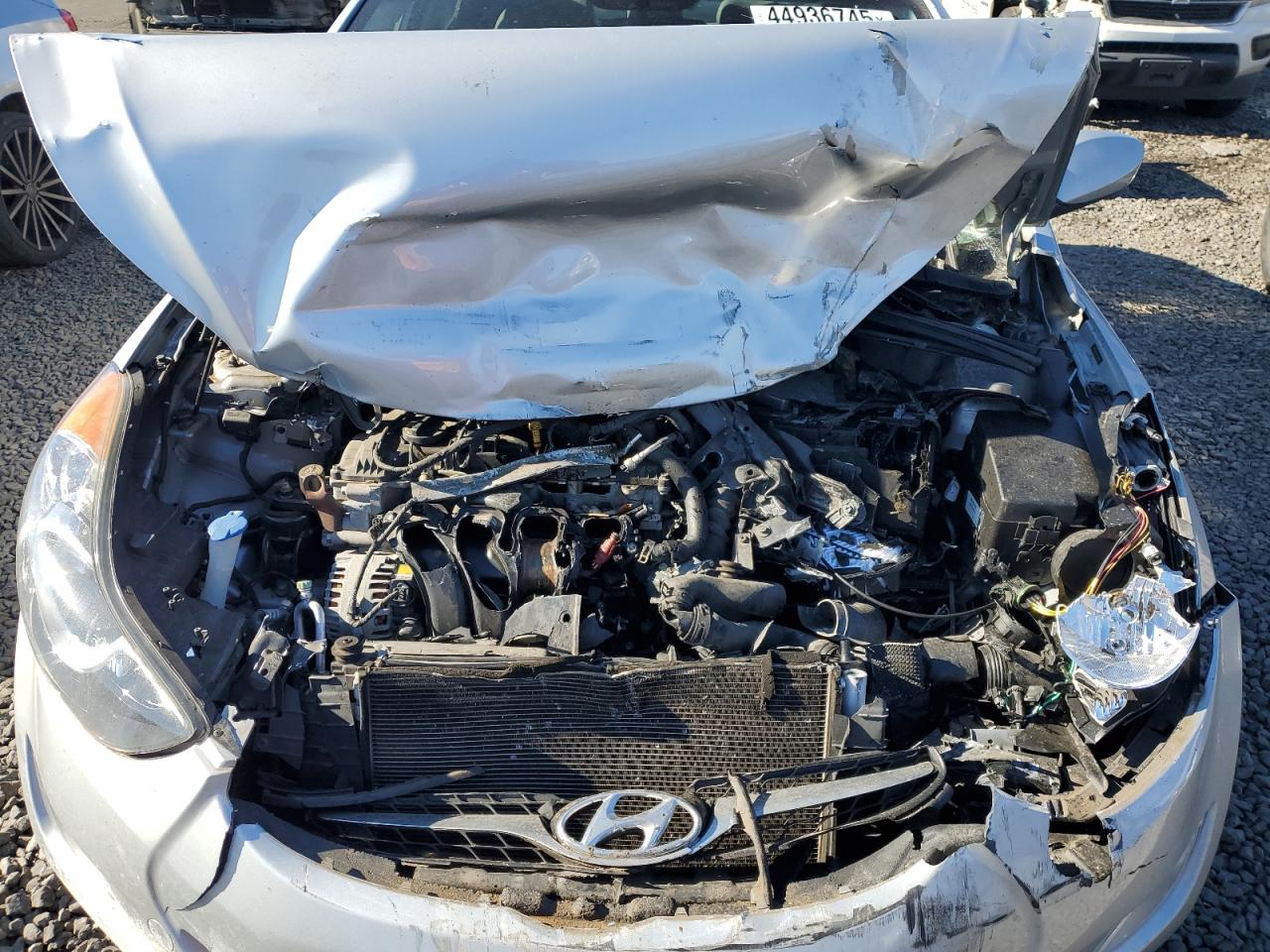2013 Hyundai Elantra - Image 11