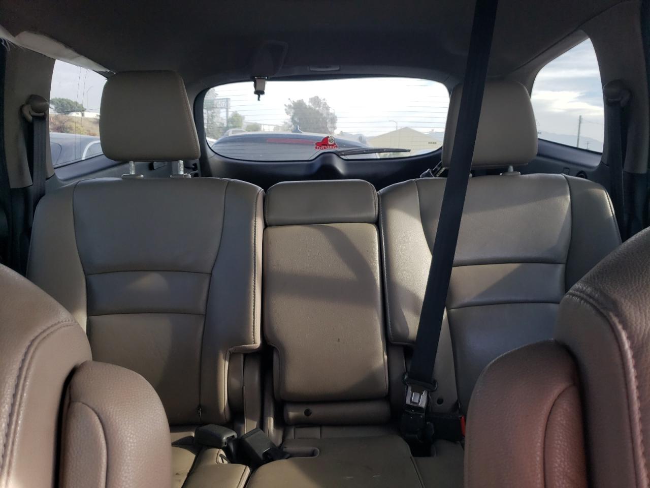 2017 Honda Pilot - Image 10