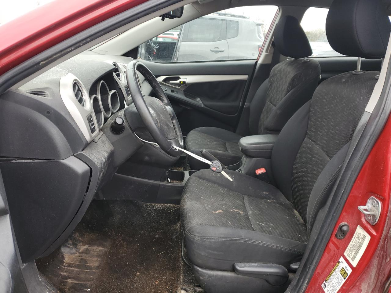 2009 Pontiac Vibe - Image 7