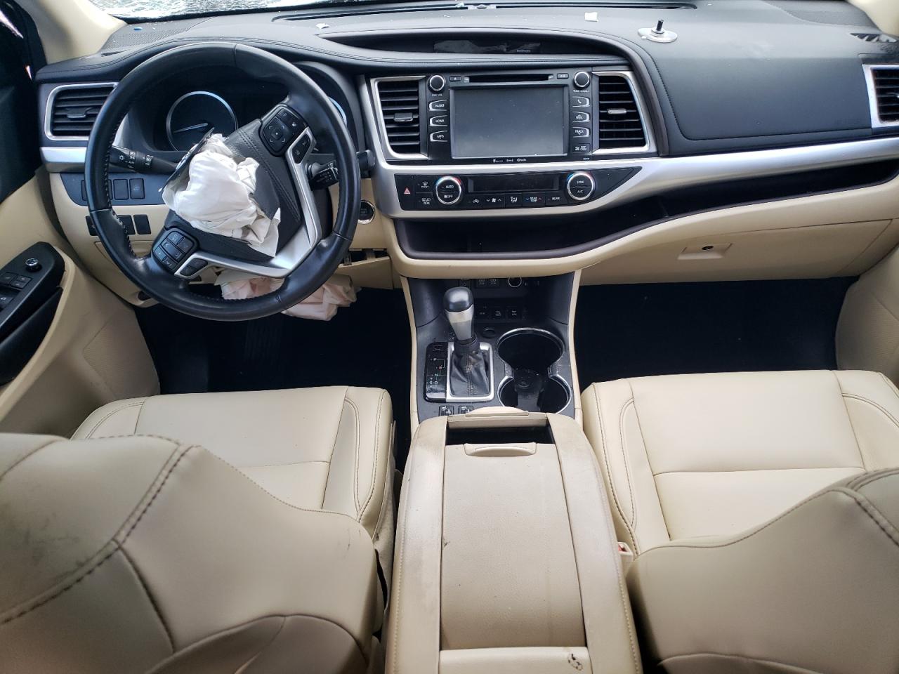 2018 Toyota Highlander - Image 8