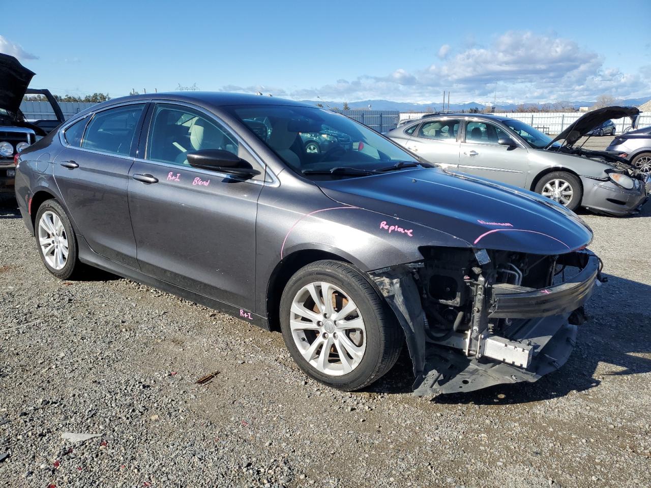 2015 Chrysler 200 - Image 4