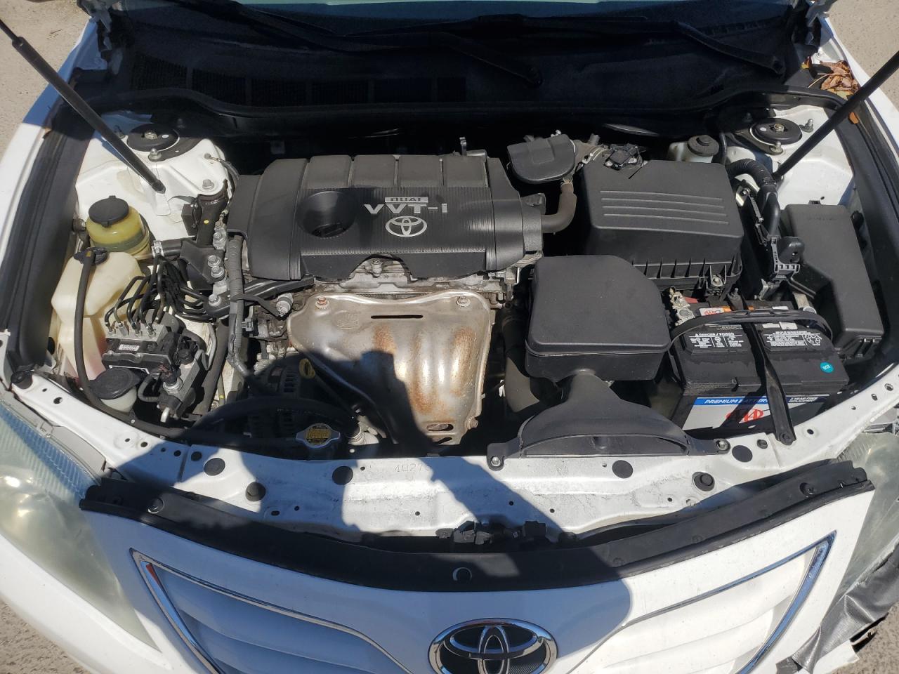 2010 Toyota Camry - Image 12
