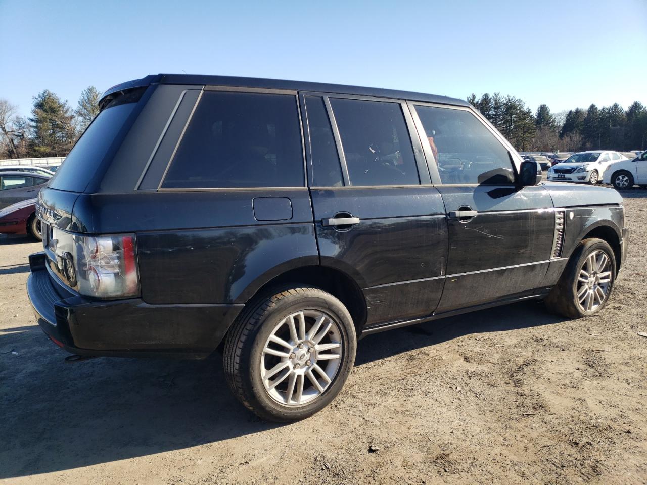 2011 Land Rover Range Rover - Image 3