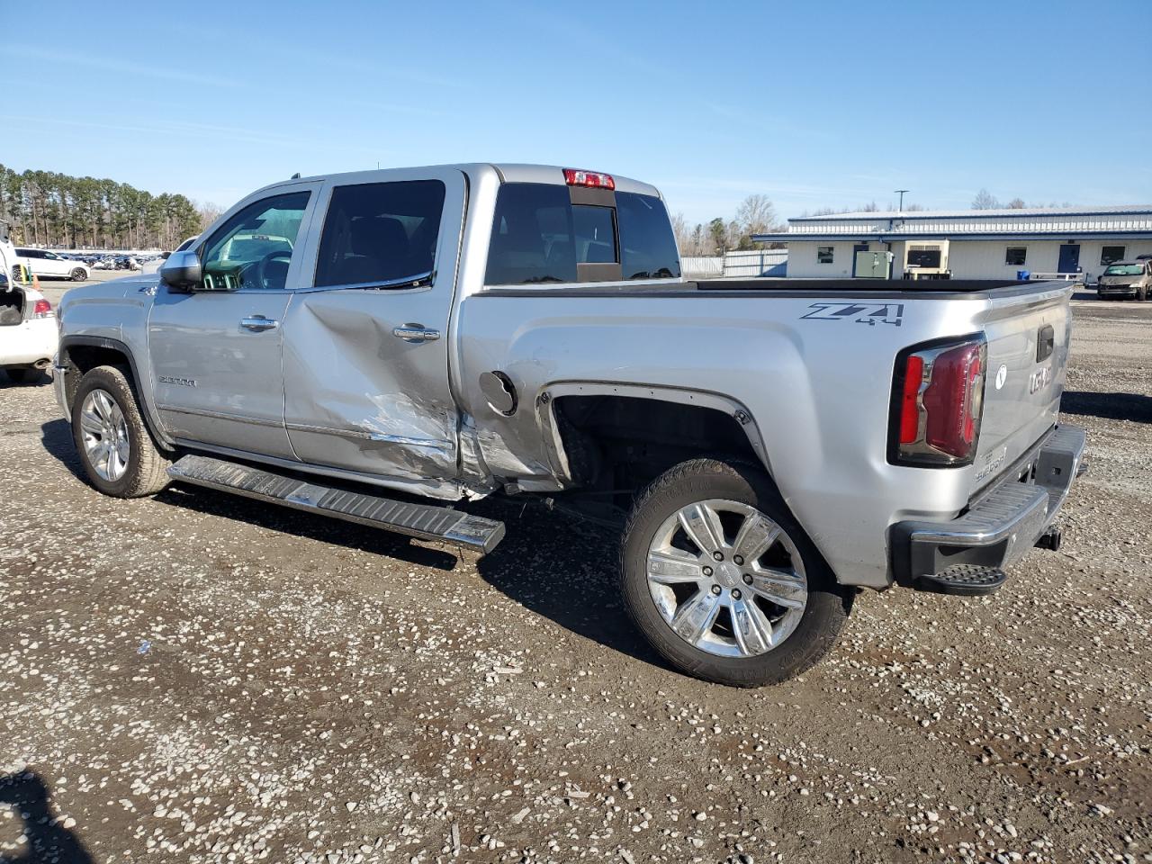2018 GMC Sierra - Image 2