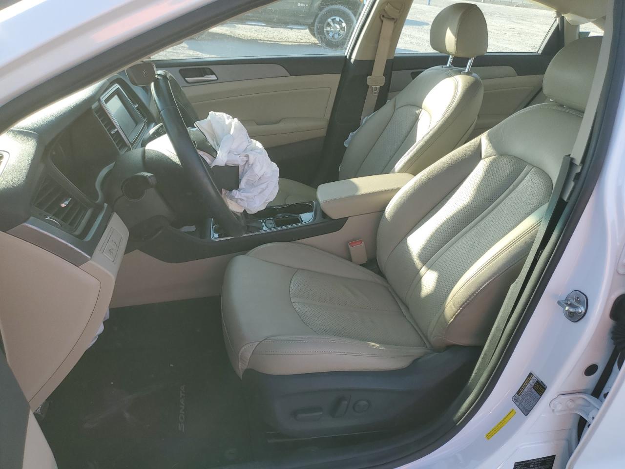 2018 Hyundai Sonata - Image 7