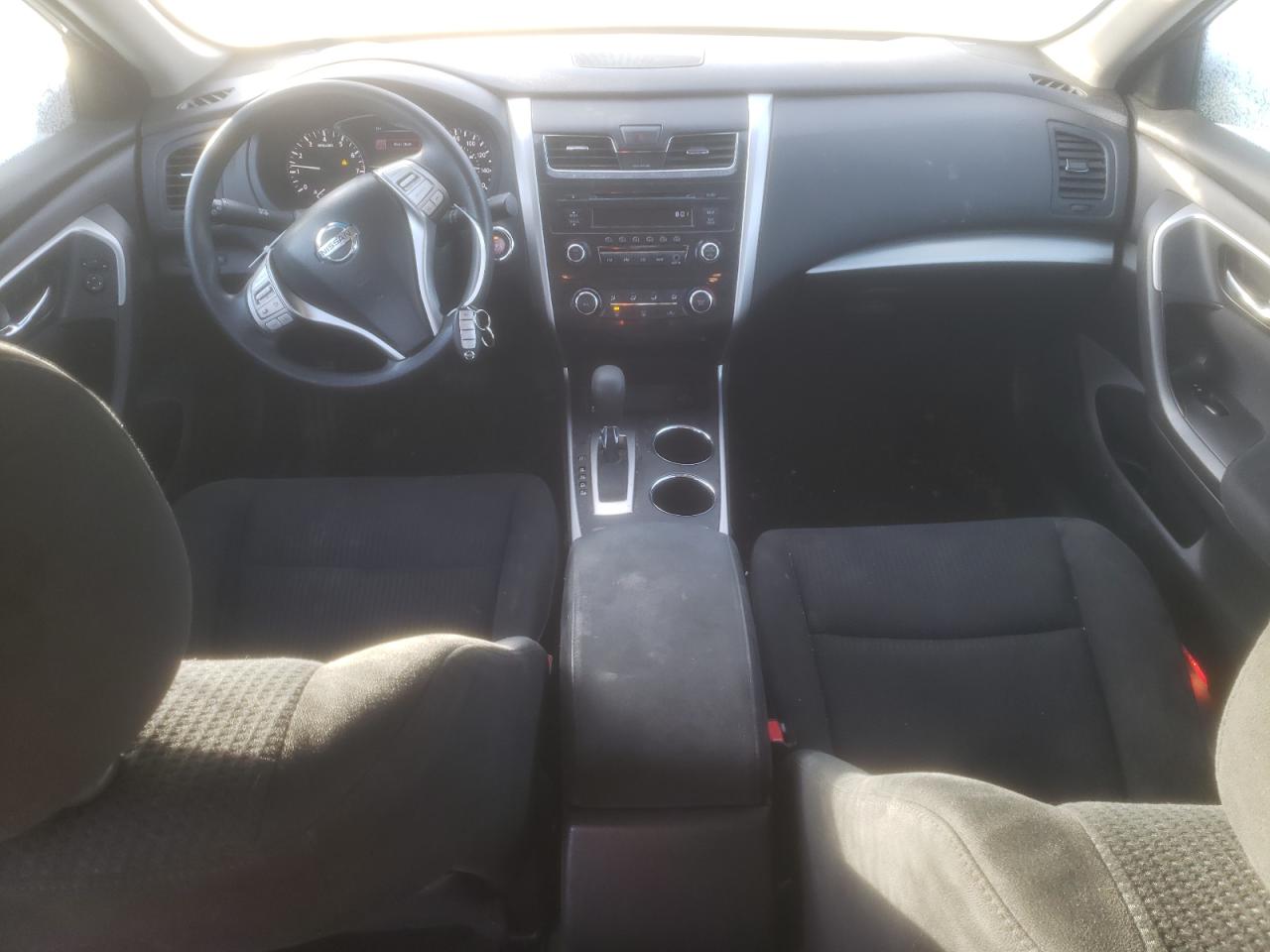 2015 Nissan Altima - Image 8