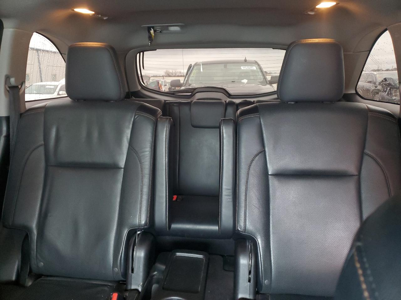 2016 Toyota Highlander - Image 10