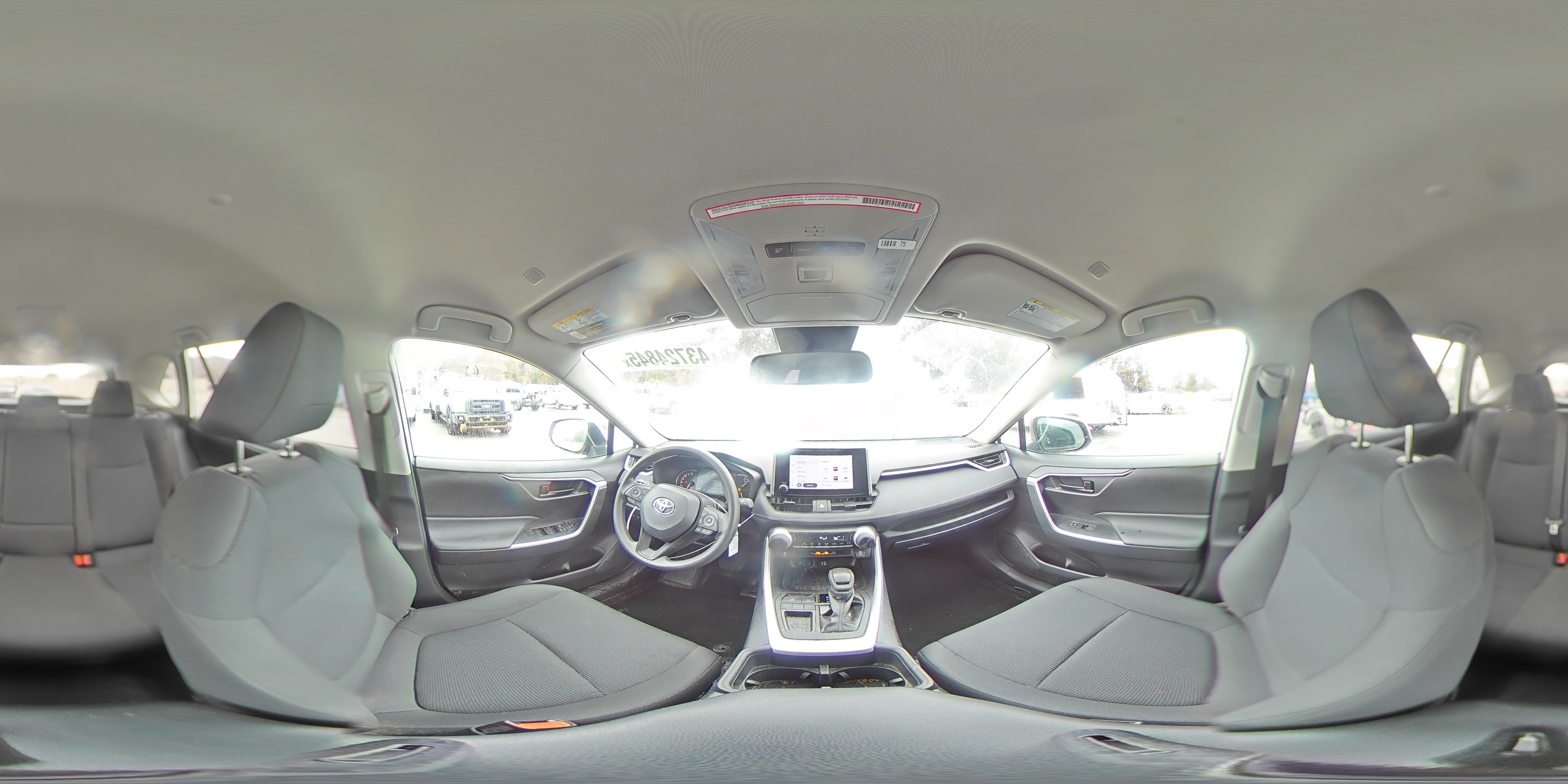 2024 Toyota RAV 4 - Image 12