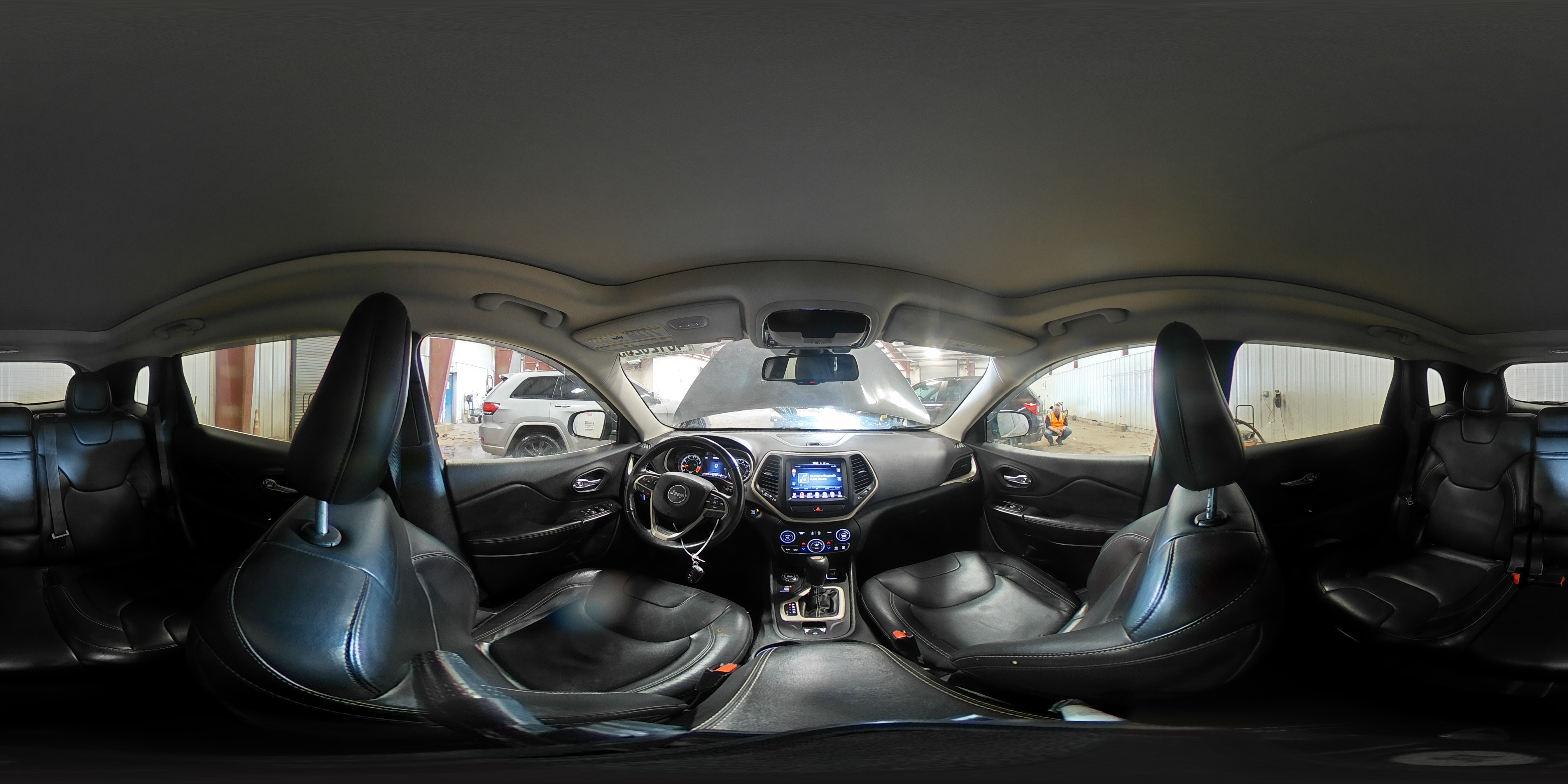 2015 Jeep Grand Cherokee - Image 15