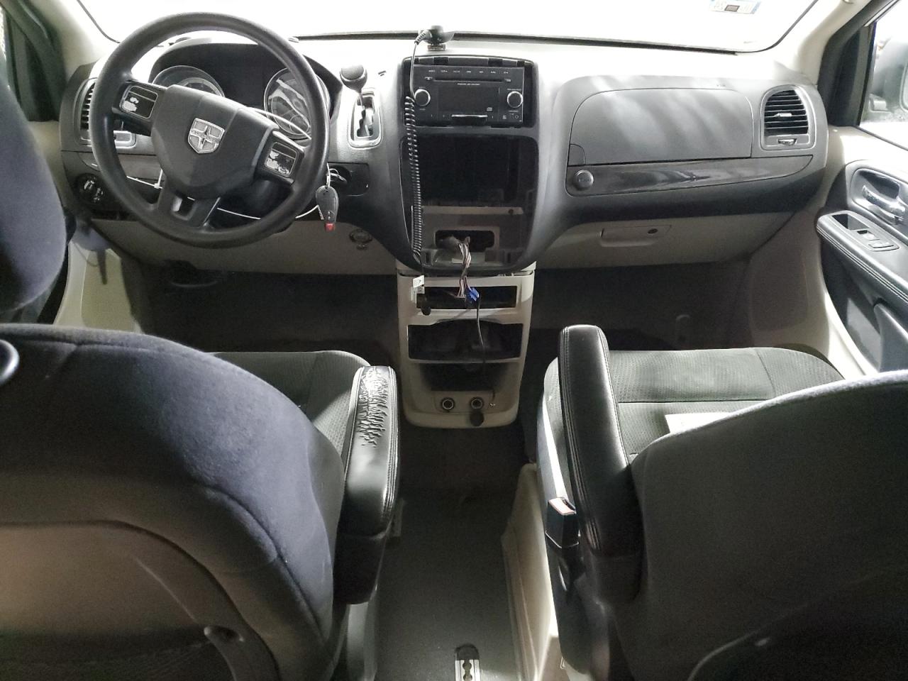2016 Dodge Caravan - Image 8