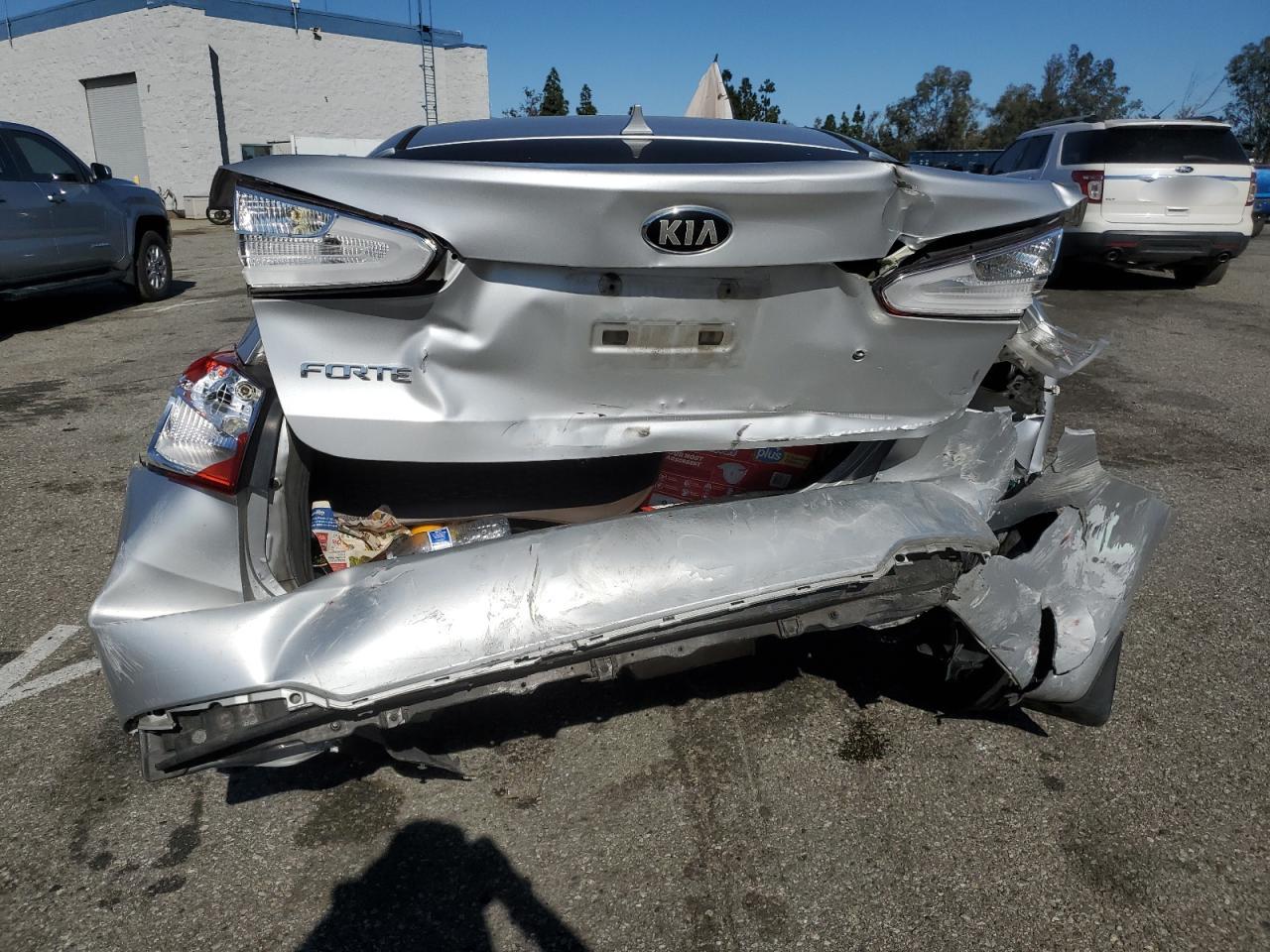 2015 Kia Forte - Image 6