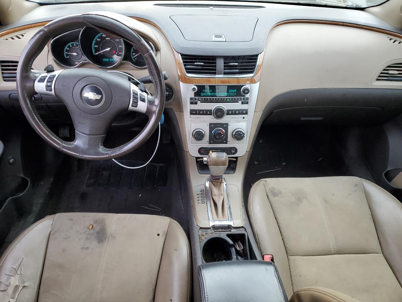 2010 Chevrolet Malibu - Image 8