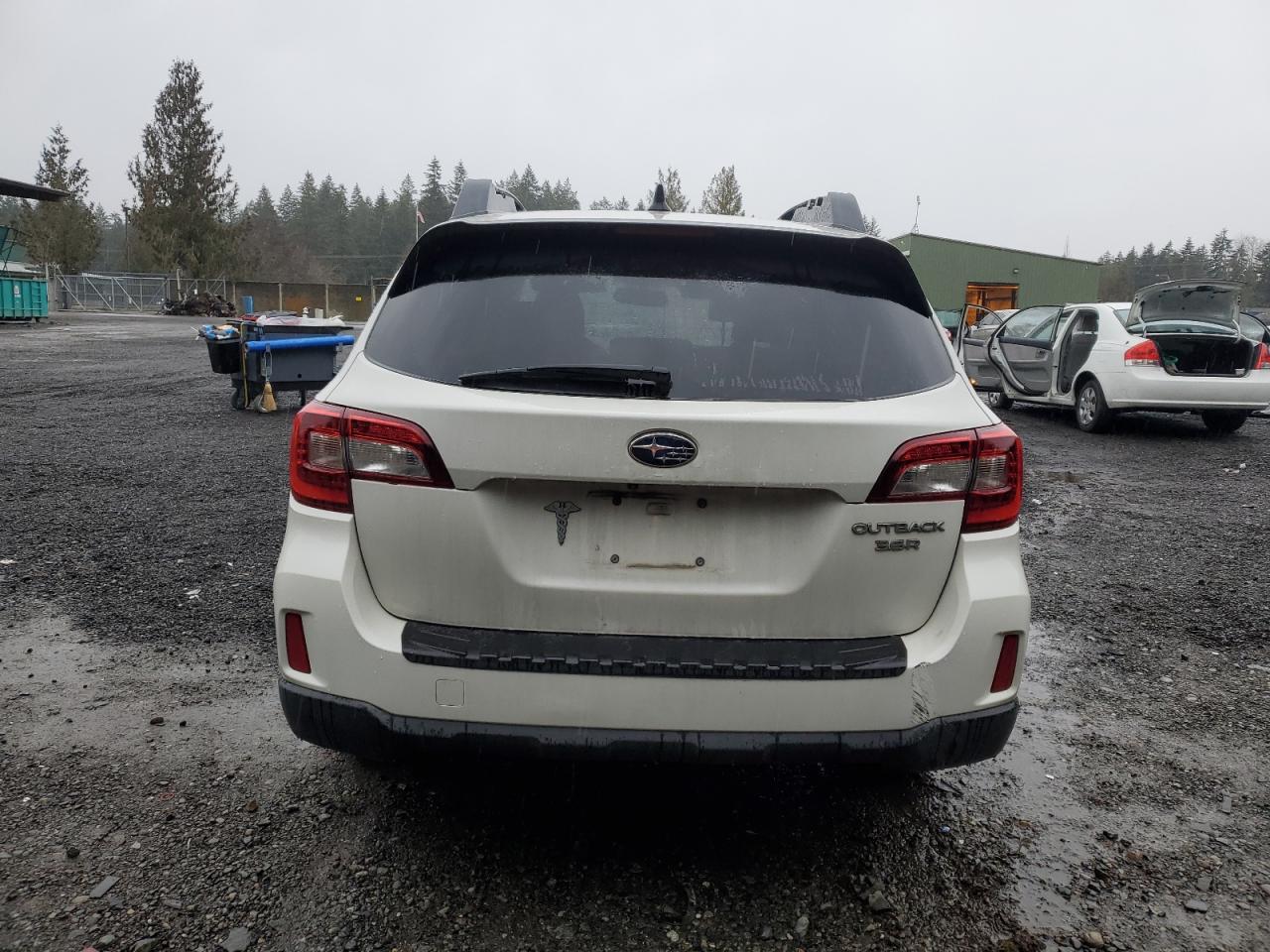 2016 Subaru Outback - Image 6