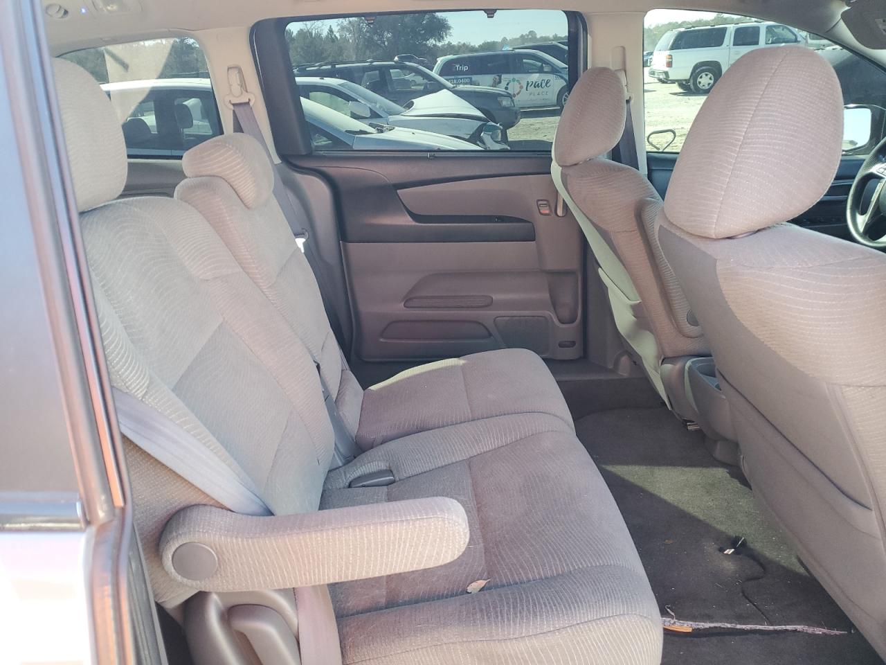 2012 Honda Odyssey - Image 11