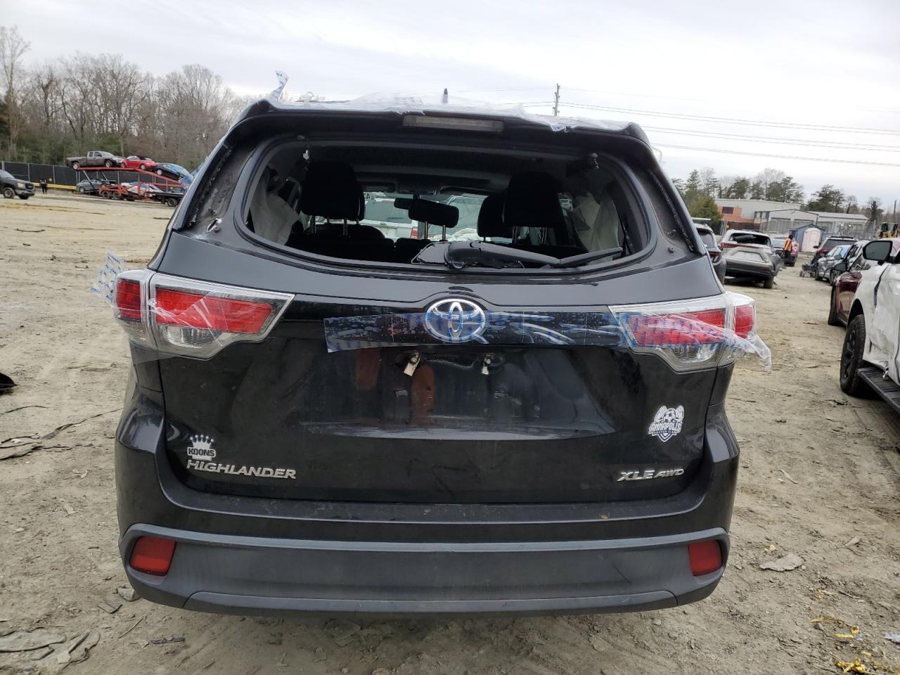 2016 Toyota Highlander - Image 6