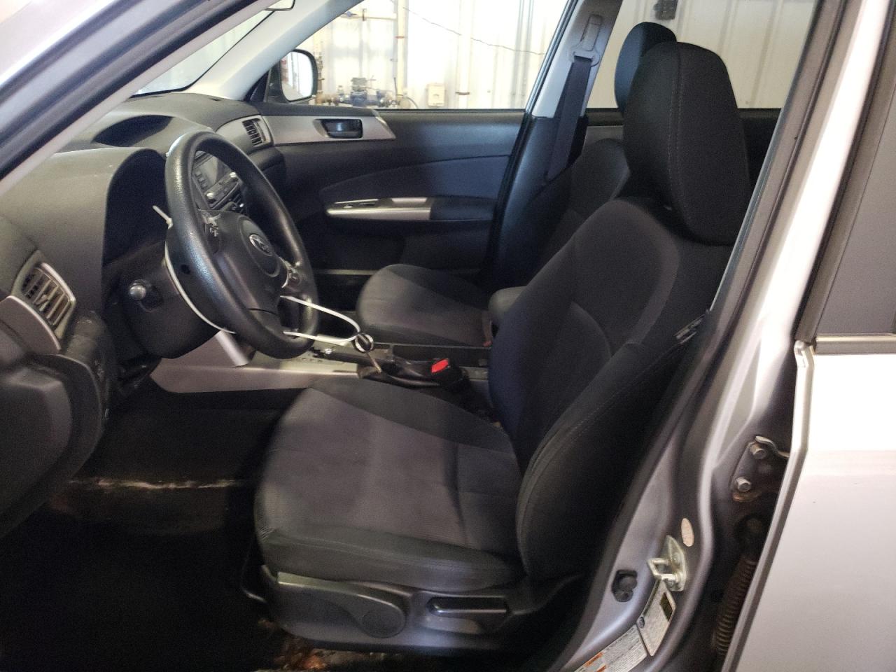 2010 Subaru Forester - Image 7