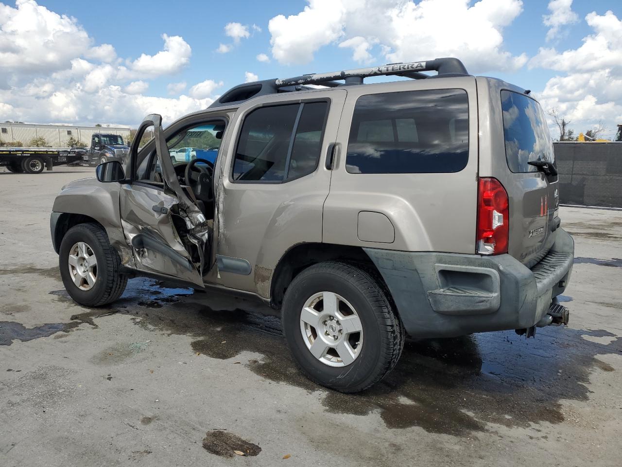 2007 Nissan XTerra - Image 2