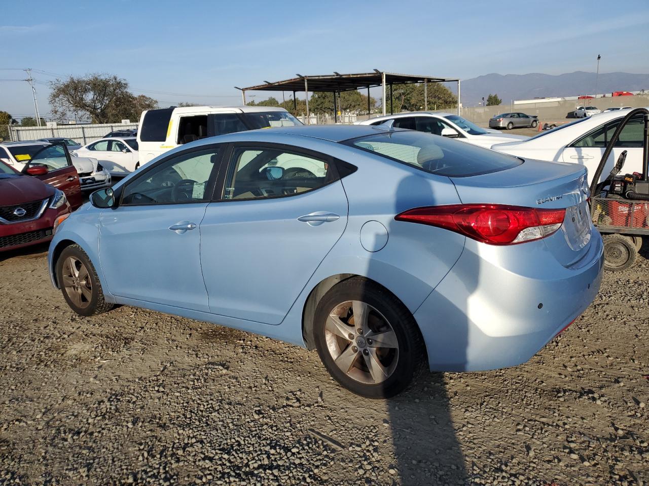 2011 Hyundai Elantra - Image 2