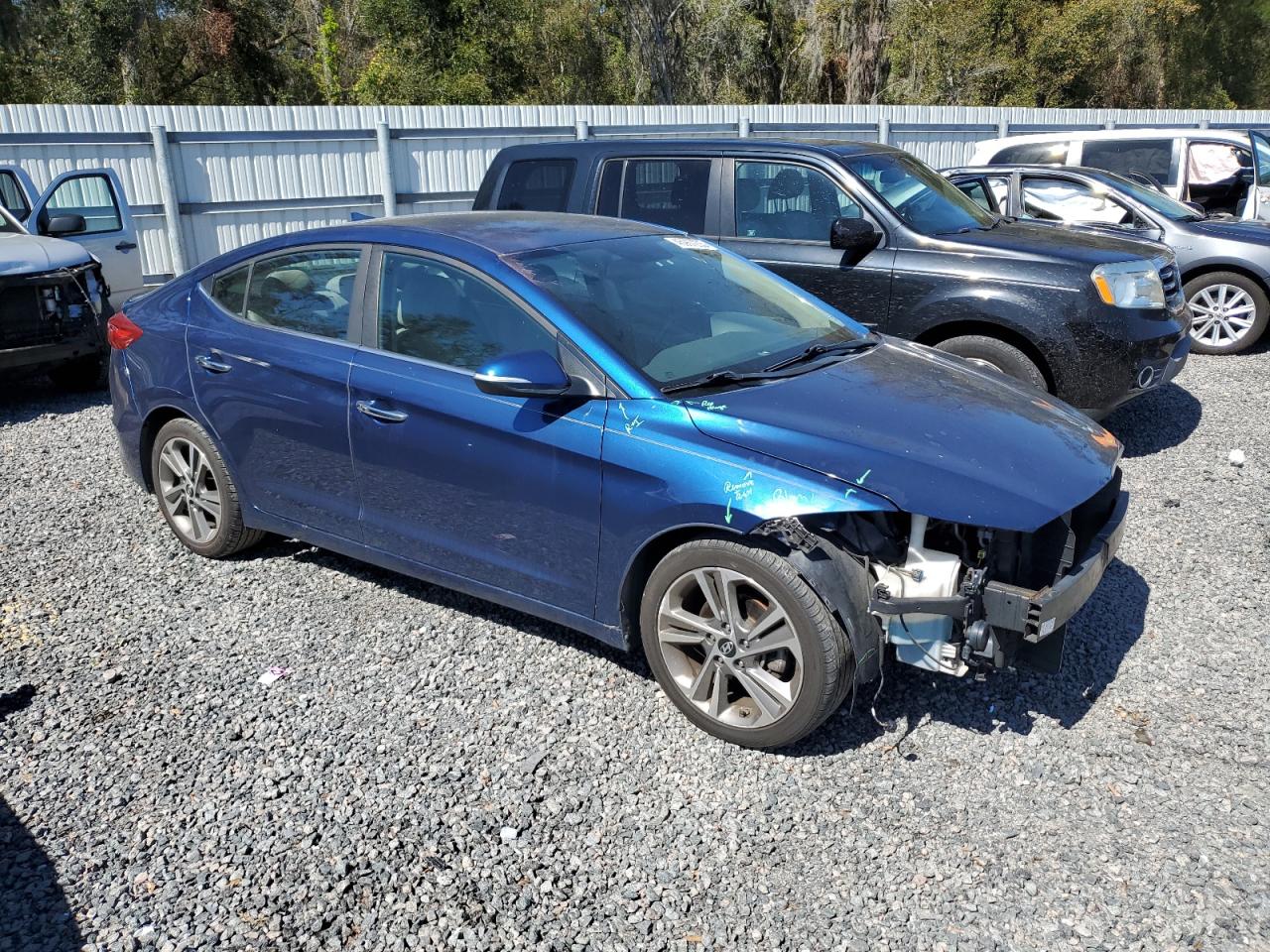 2017 Hyundai Elantra - Image 4