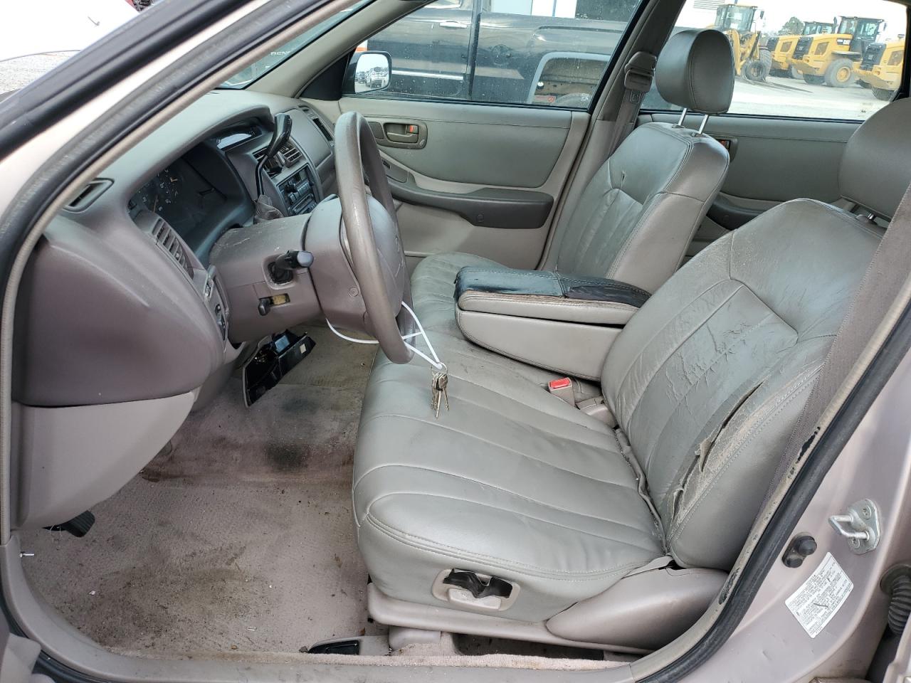 1997 Toyota Avalon - Image 7