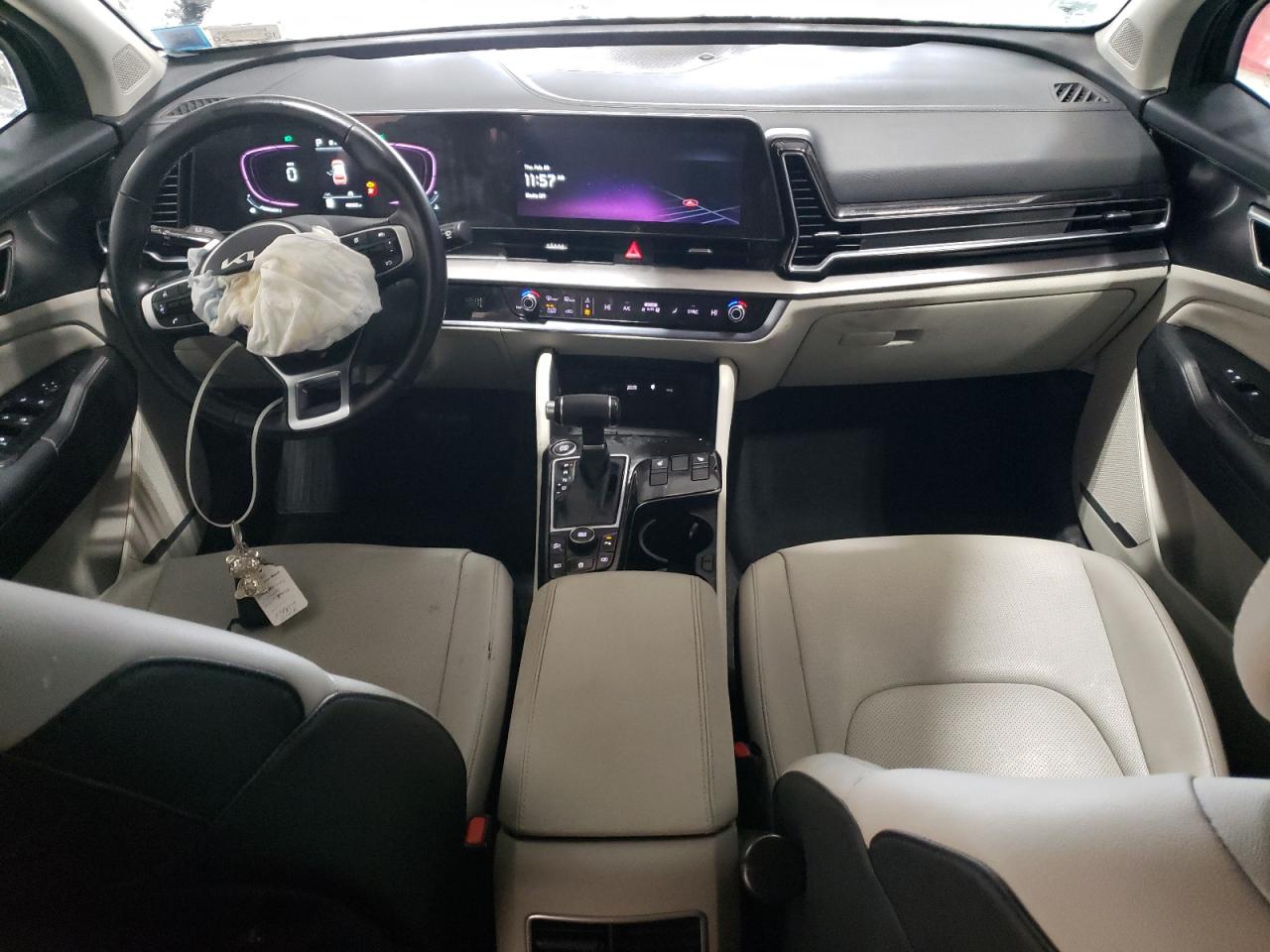 2023 Kia Sportage - Image 8