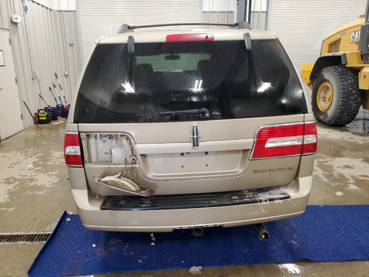 2008 Lincoln Navigator - Image 6