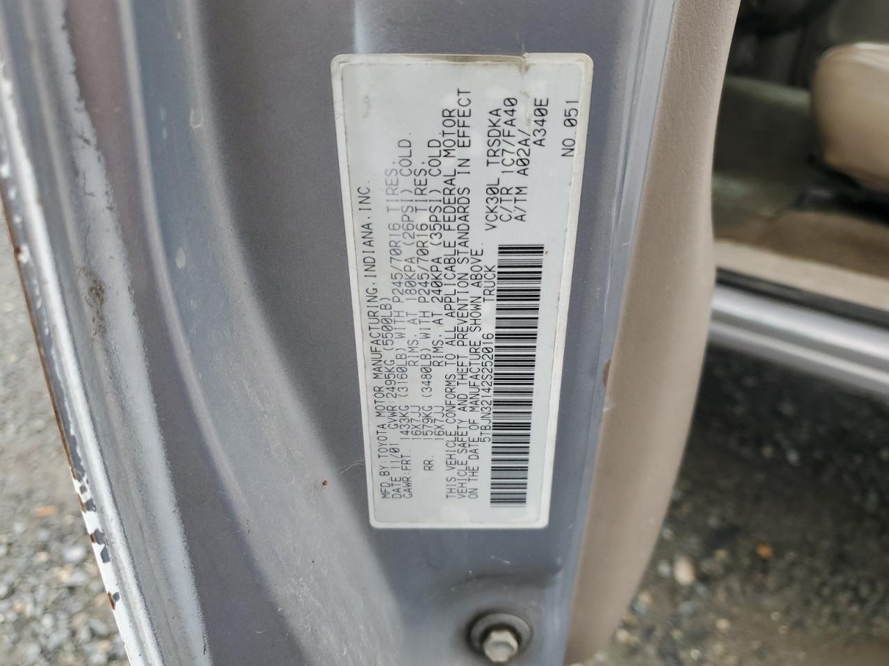2002 Toyota Tundra - Image 12