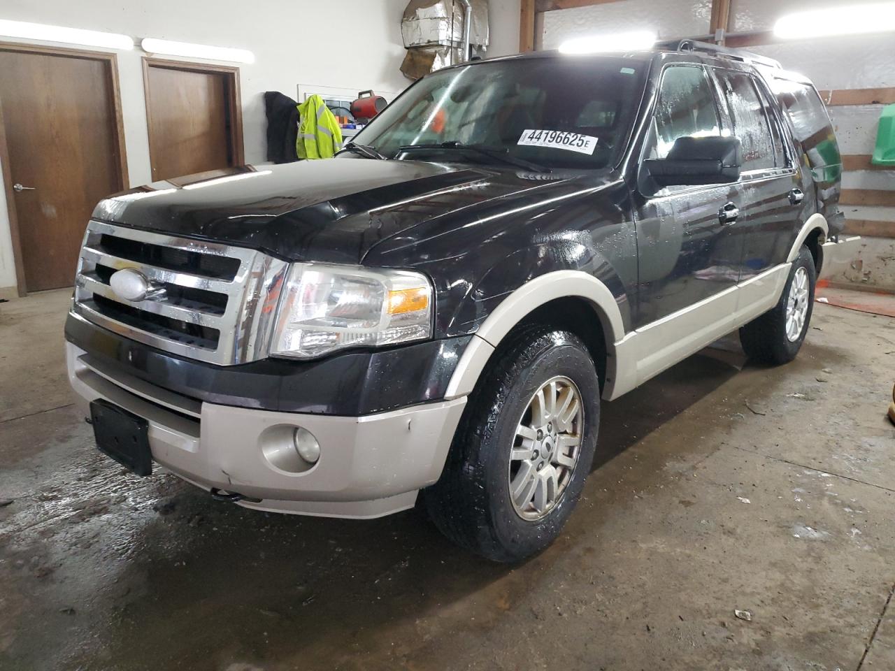 2010 Ford Expedition - Image 1