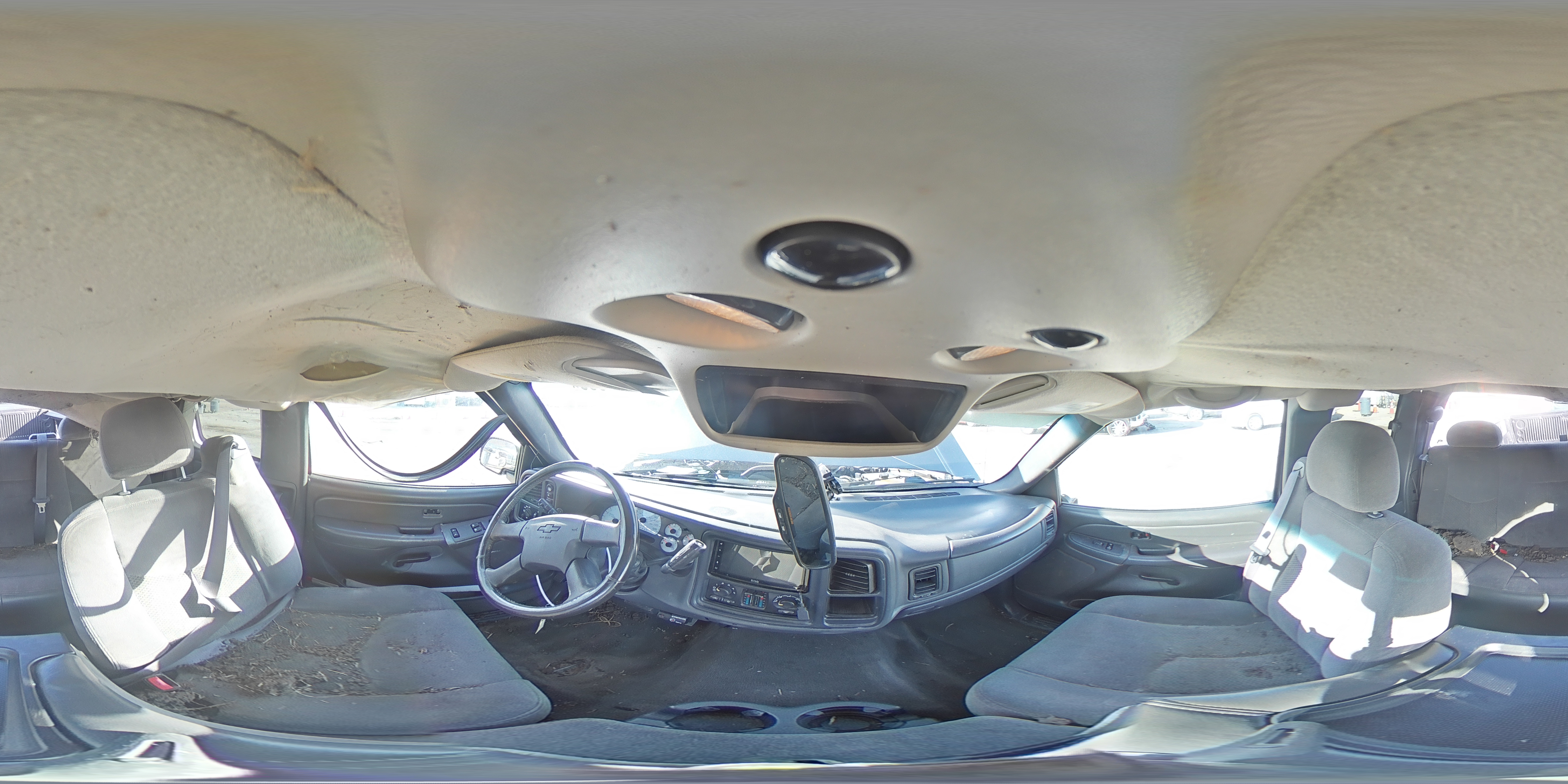 2006 Chevrolet Silverado - Image 13