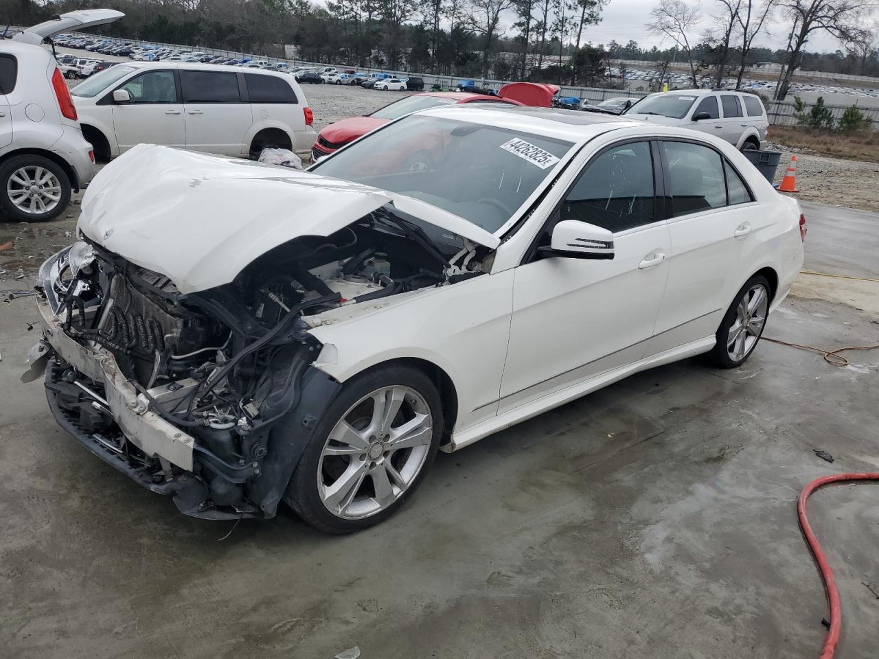 2013 Mercedes-Benz E-klasse - Image 1