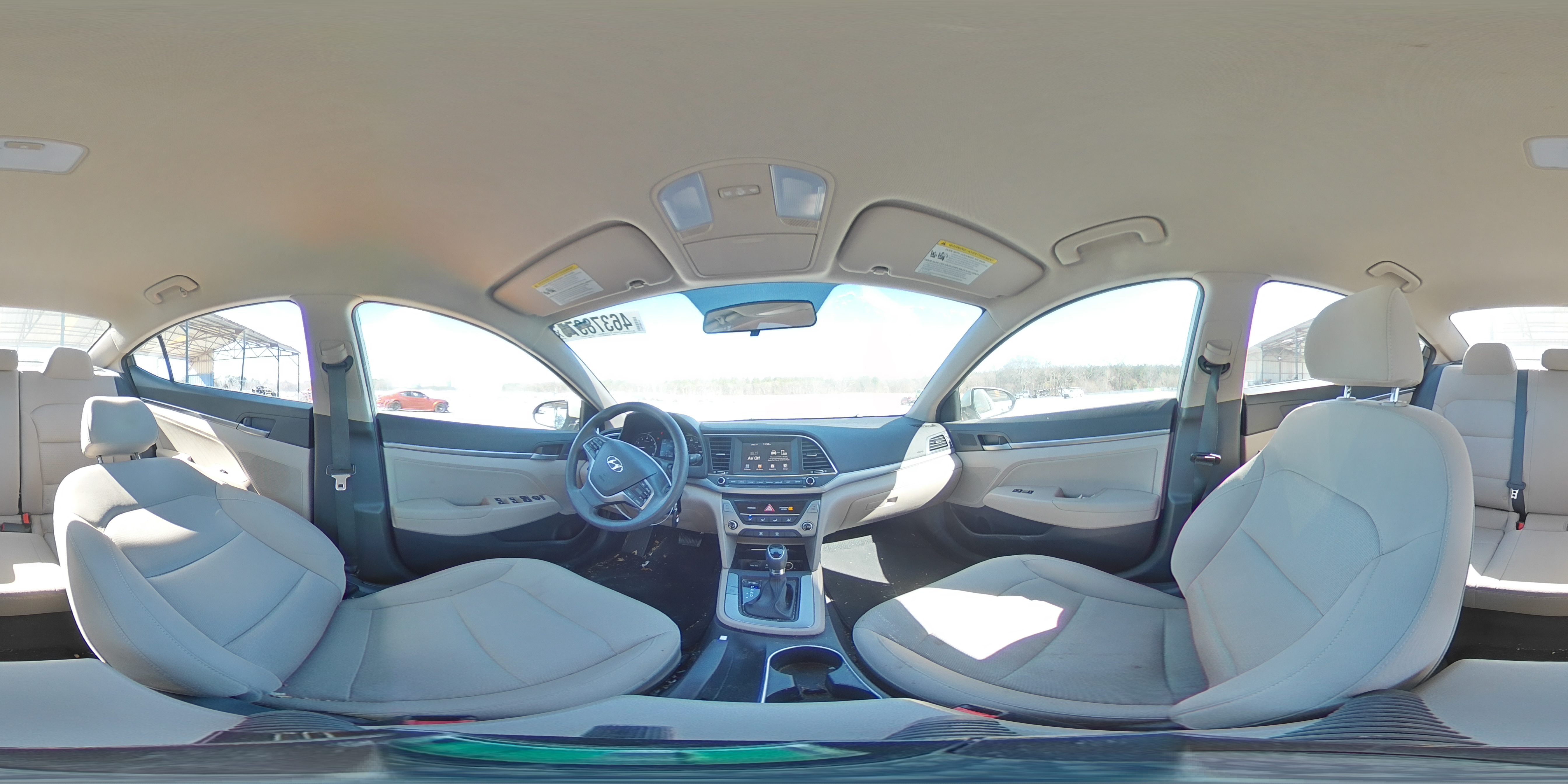 2017 Hyundai Elantra - Image 13