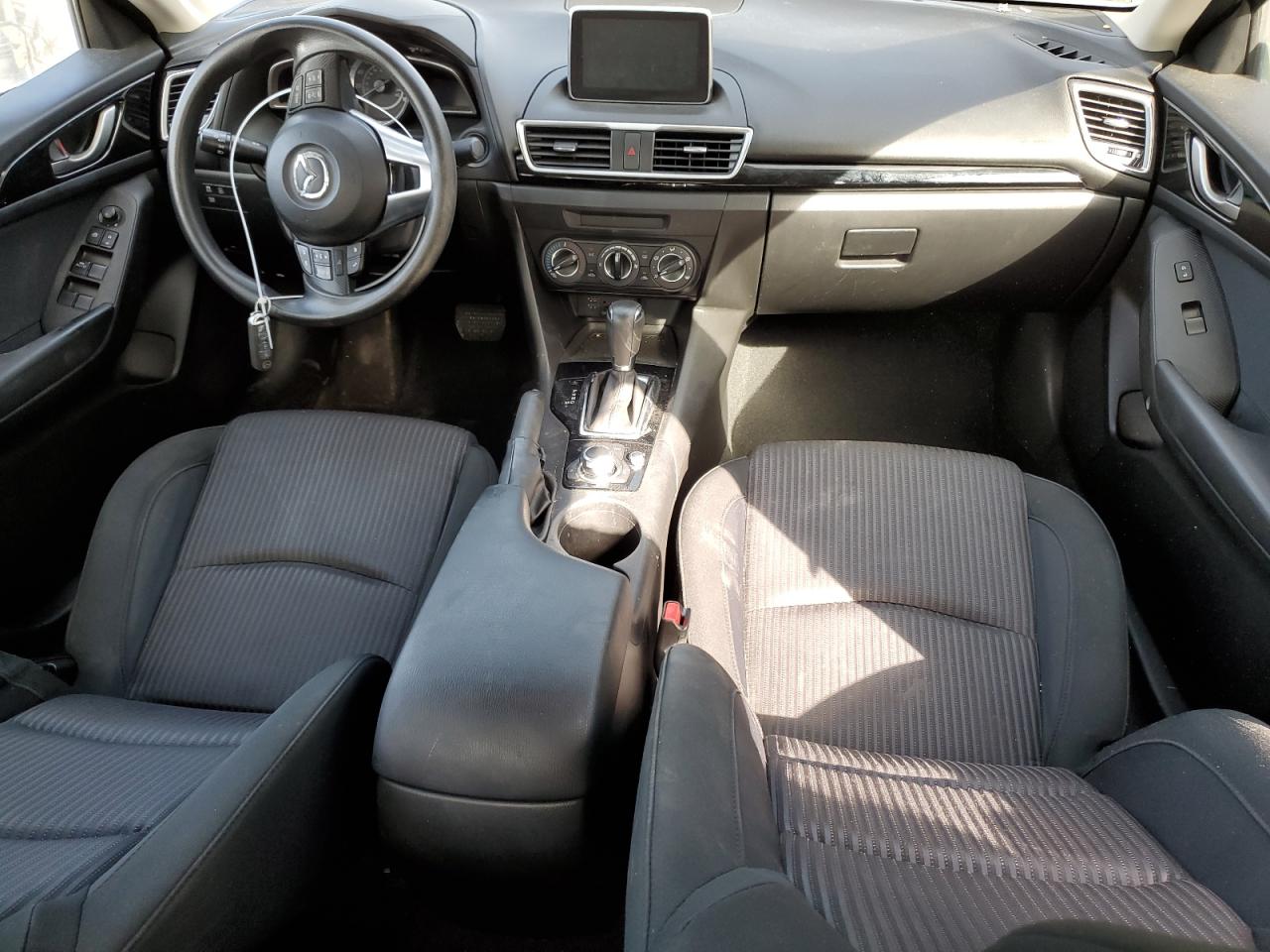 2016 Mazda 3 - Image 8