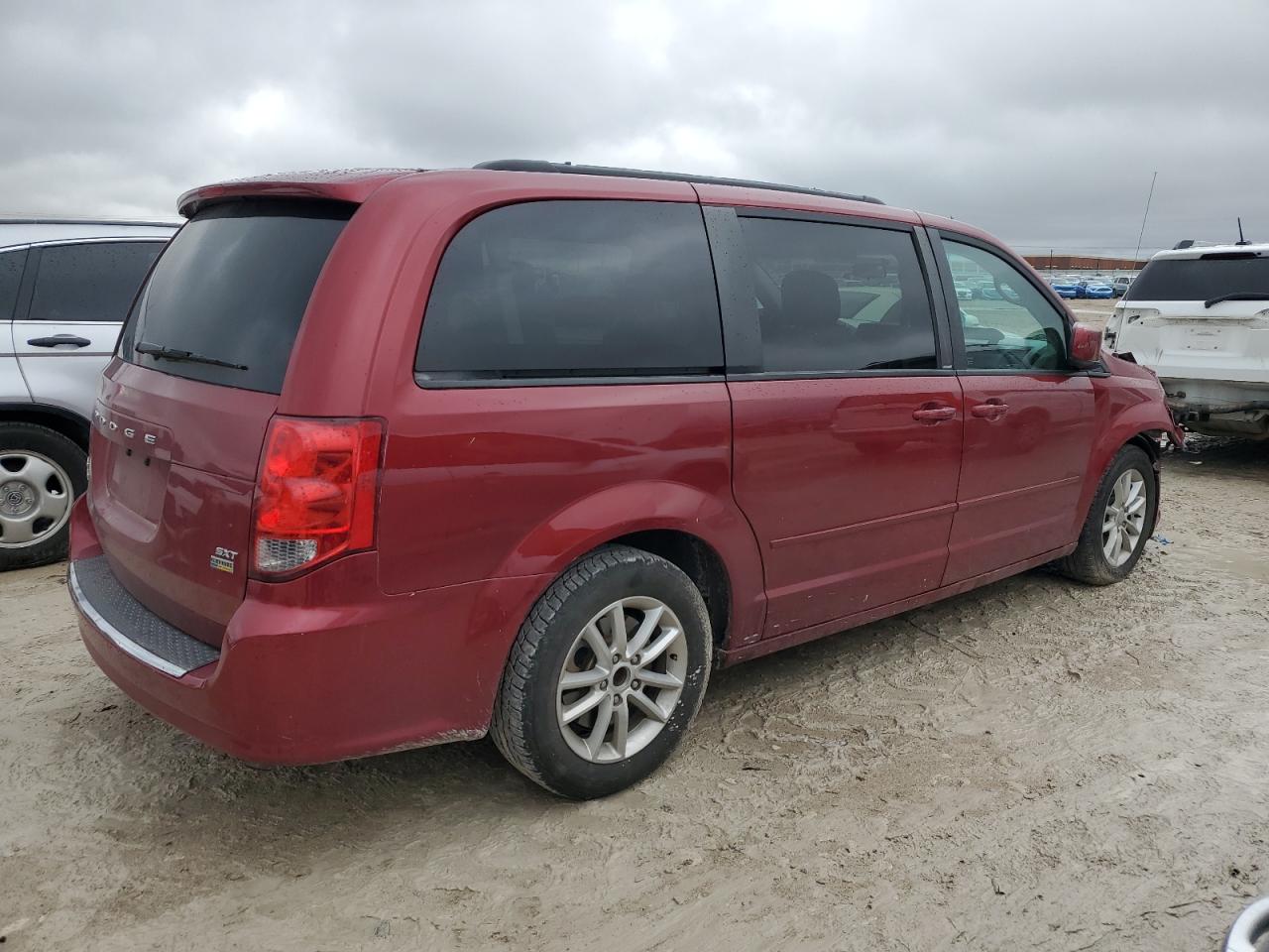 2014 Dodge Caravan - Image 3