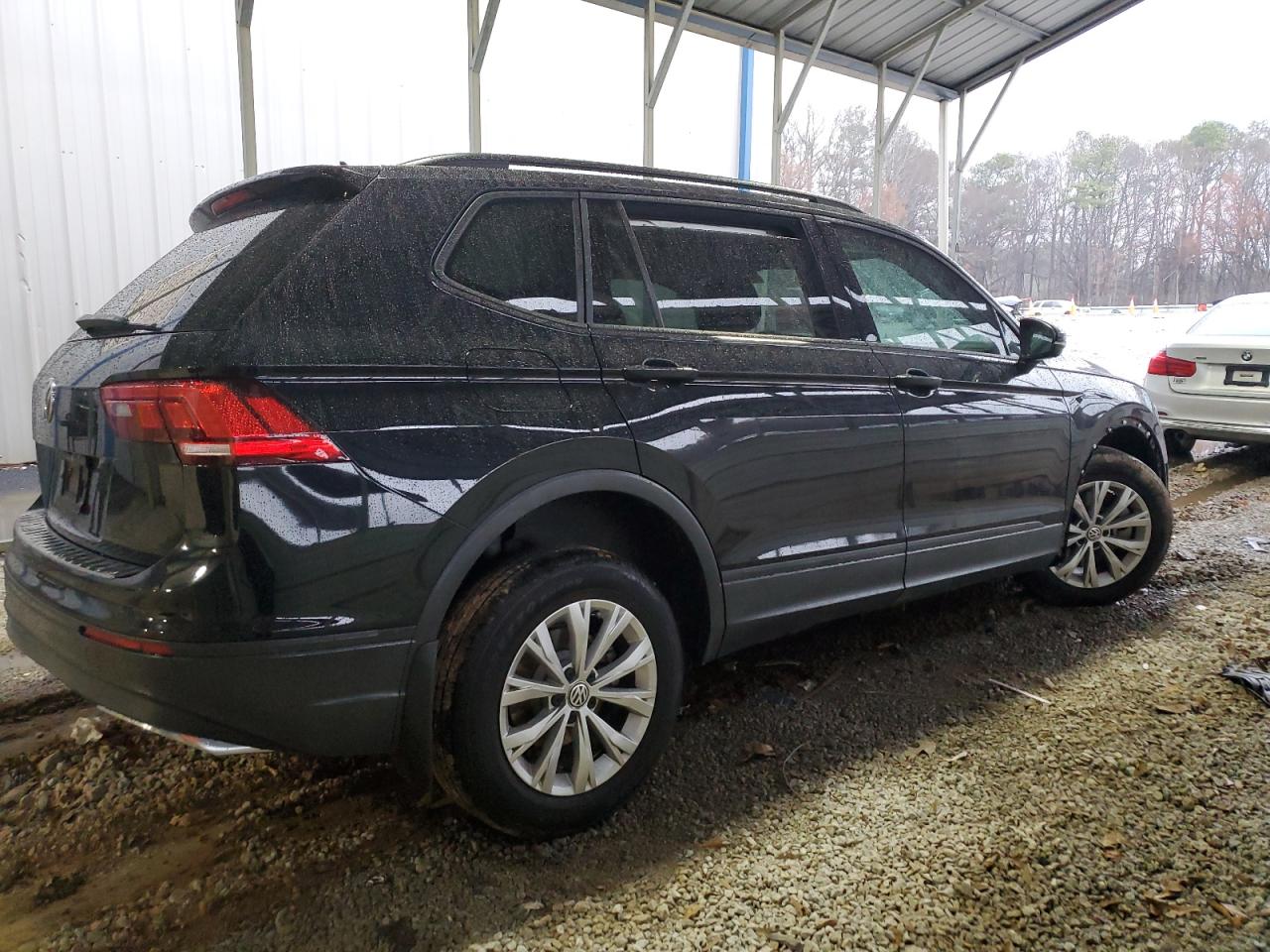 2020 Volkswagen Tiguan - Image 3