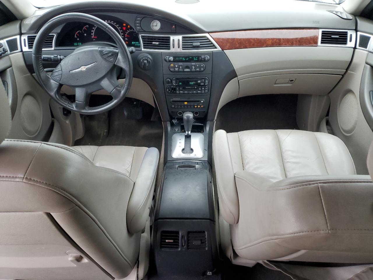 2004 Chrysler Pacifica - Image 8