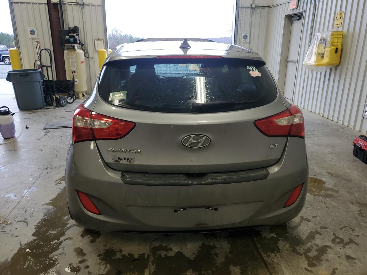 2013 Hyundai Elantra - Image 6